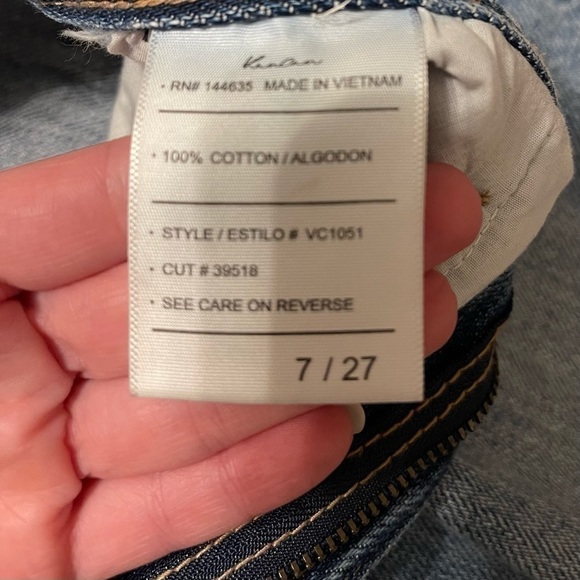 Kancan Distressed Mom Jeans - Picture 10 of 12